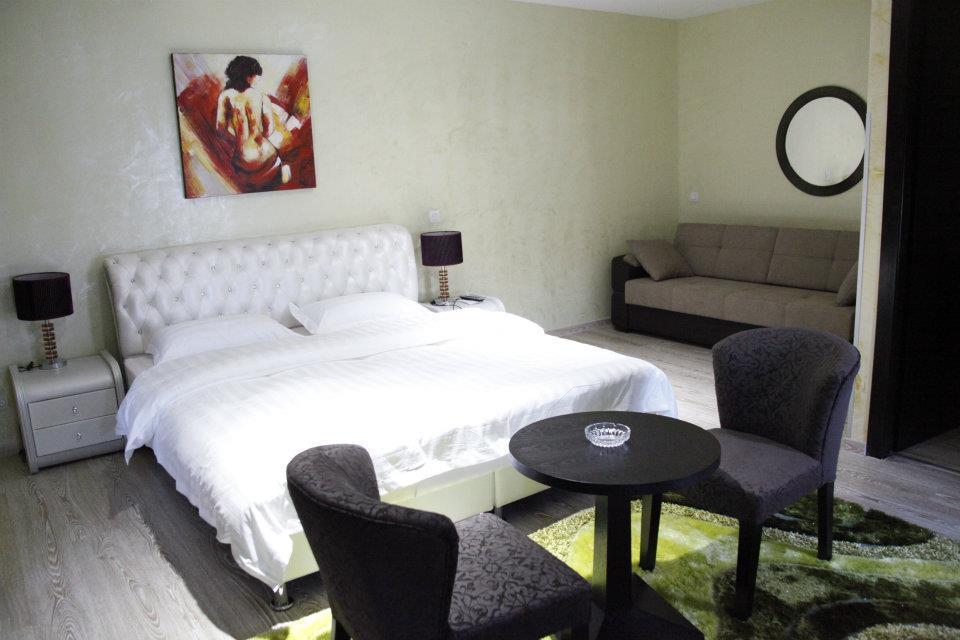 Johnny Hotel Kamenice Ngoại thất bức ảnh
